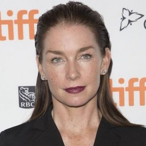 Julianne Nicholson | biog.com