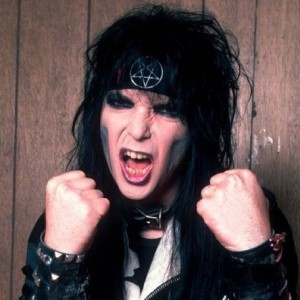 Mick Mars | biog.com