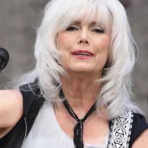 Emmylou Harris | biog.com