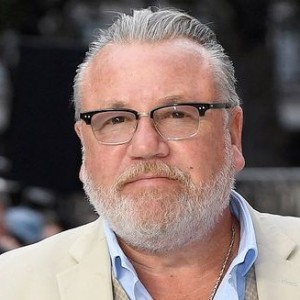 Ray Winstone | biog.com