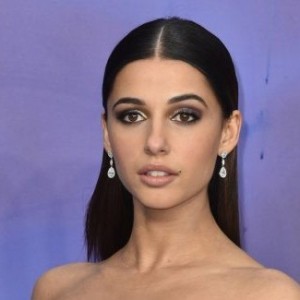 Naomi Scott | biog.com